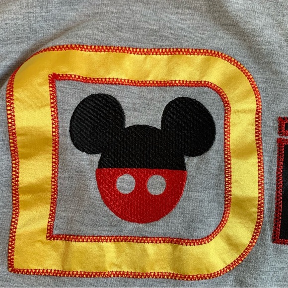 Walt Disney World Spirit Jersey Plus Size 3X Gray Red Yellow Mickey Sweatshirt - Picture 3 of 10